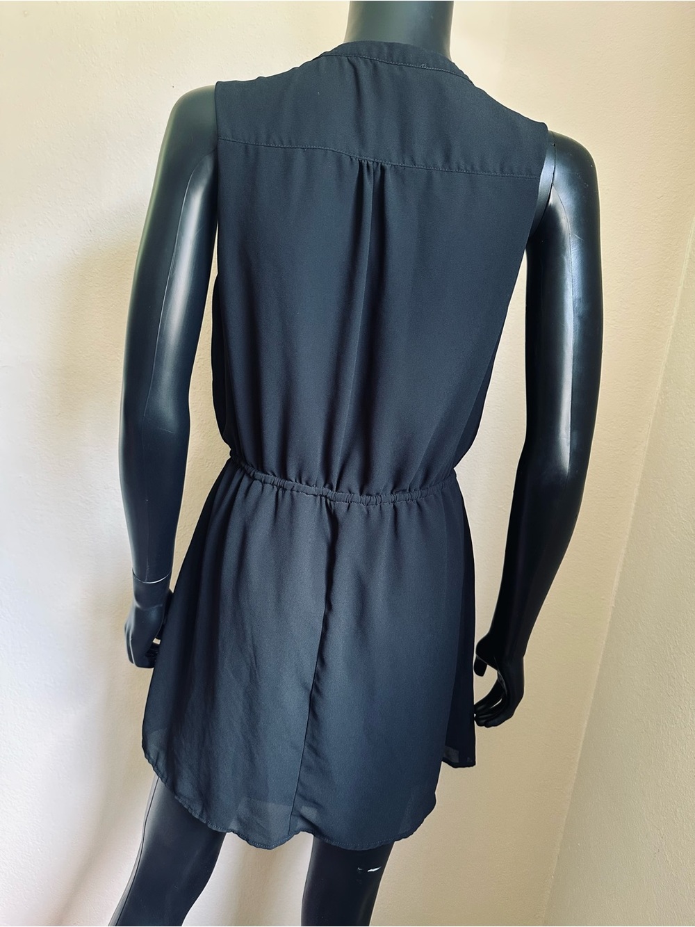 Love Tree Black Chiffon Ruffle-Front Drawstring Mini Dress - Picture 9 of 13